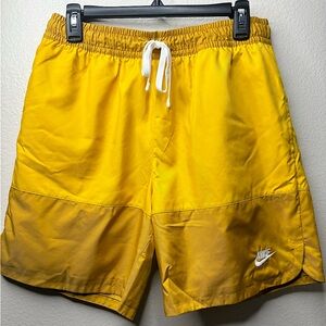 Nike Men’s Gold /Yellow Shorts, Size M